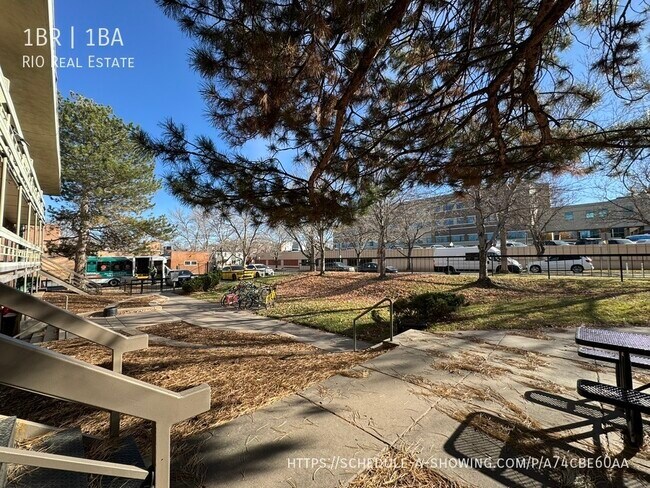Building Photo - 2110 N Williams St