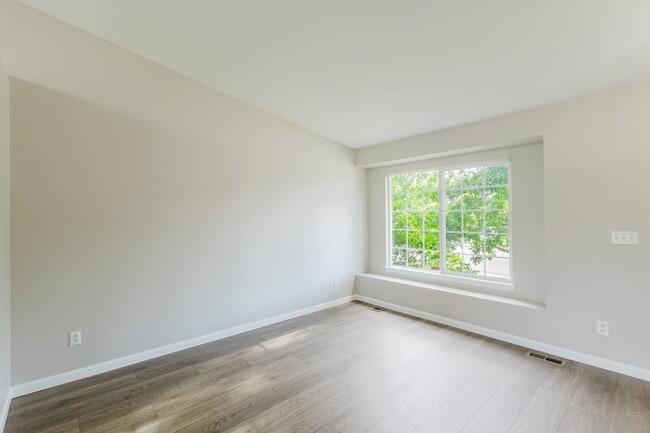 Building Photo - 5288 S Jericho Way