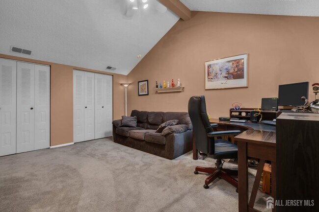 Building Photo - 492 Bayberry Ct