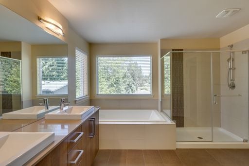 Building Photo - Gorgeous South Everett MainVue Home Available!