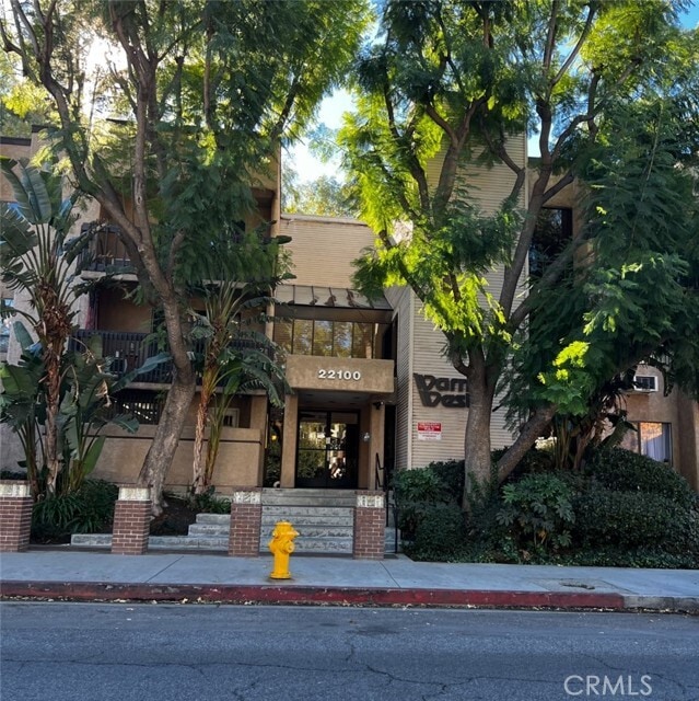 Building Photo - 22100 Burbank Blvd