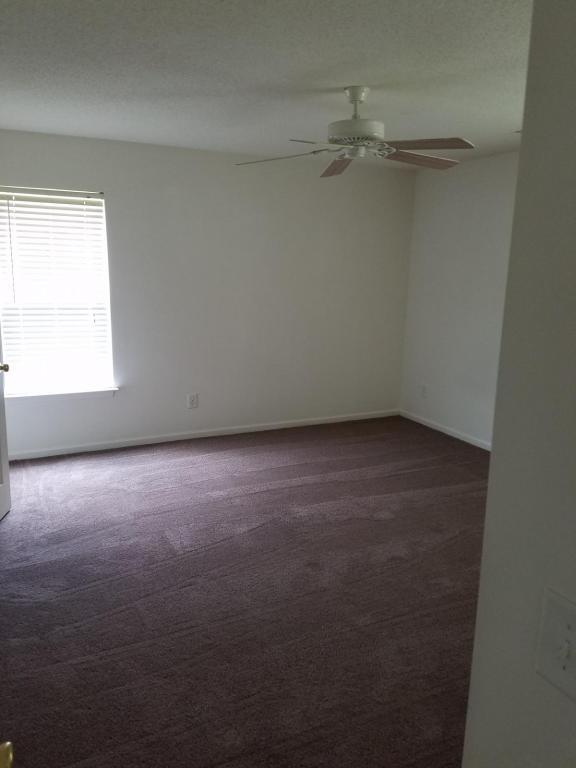 Building Photo - 1203 Wyngate Dr