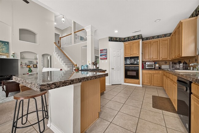 Building Photo - 214 Kentwood Ridge Ct