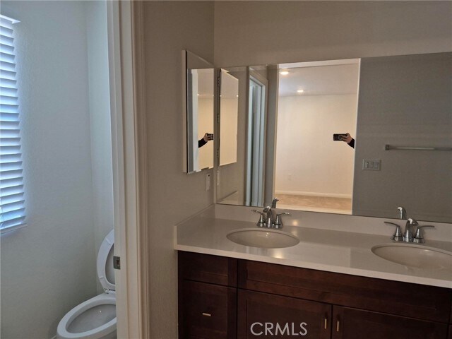 Building Photo - 4255 E Carmel Privado