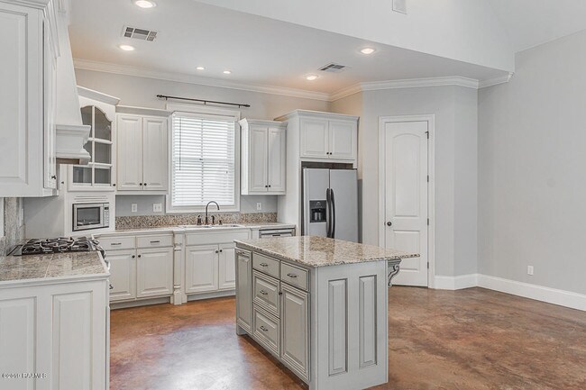 Building Photo - 500 Elysian Fields Dr