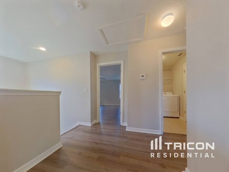 Building Photo - 6517 Domenico Ct