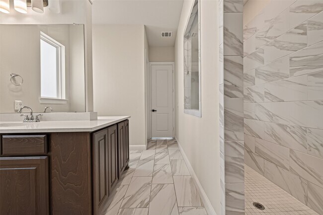 Building Photo - 616 Cape Capri Dr