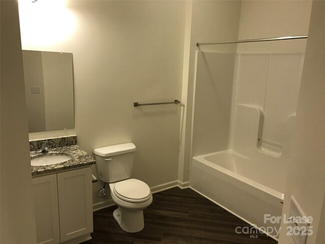 Building Photo - 17905 Delmas Dr