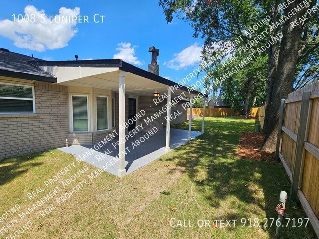 Building Photo - 1008 S Juniper Ct