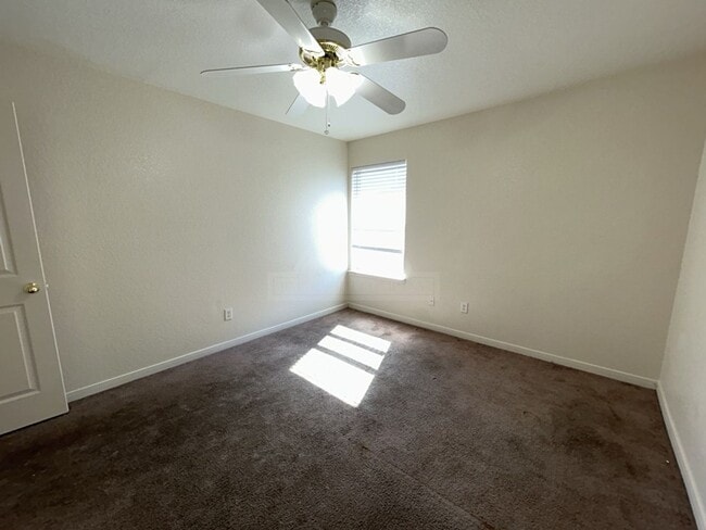 Building Photo - 308 Cedar Ridge Dr