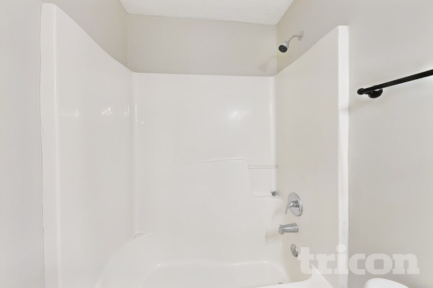Building Photo - 904 Ambeau Cir