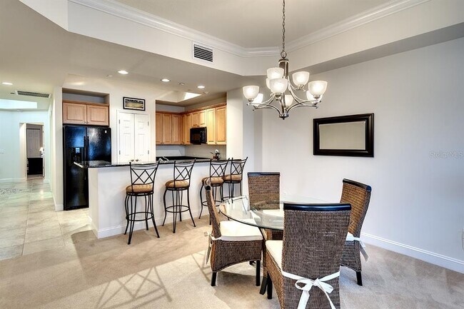 Building Photo - 7702 Lake Vista Ct