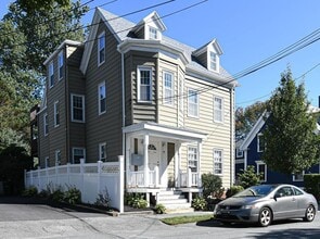 Building Photo - 44 Charnock St