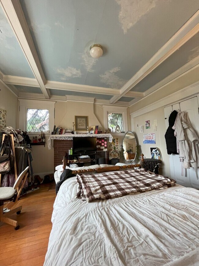 Building Photo - 820/822 High St