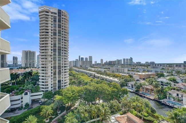 Building Photo - 1000 E Island Blvd