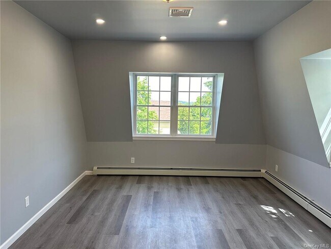 Building Photo - 58 Prospect St