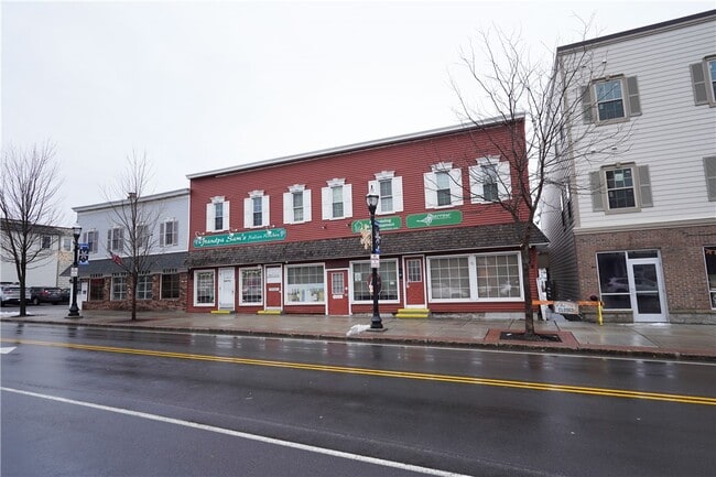 Building Photo - 138 S Union St