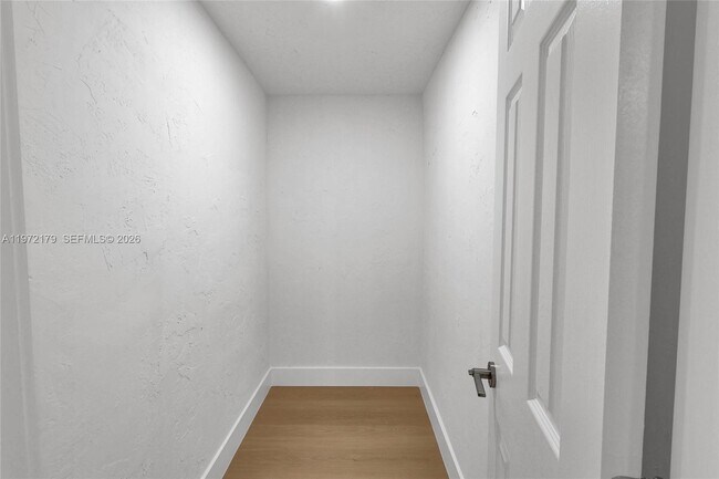 Building Photo - 5111 SW 73rd Terrace