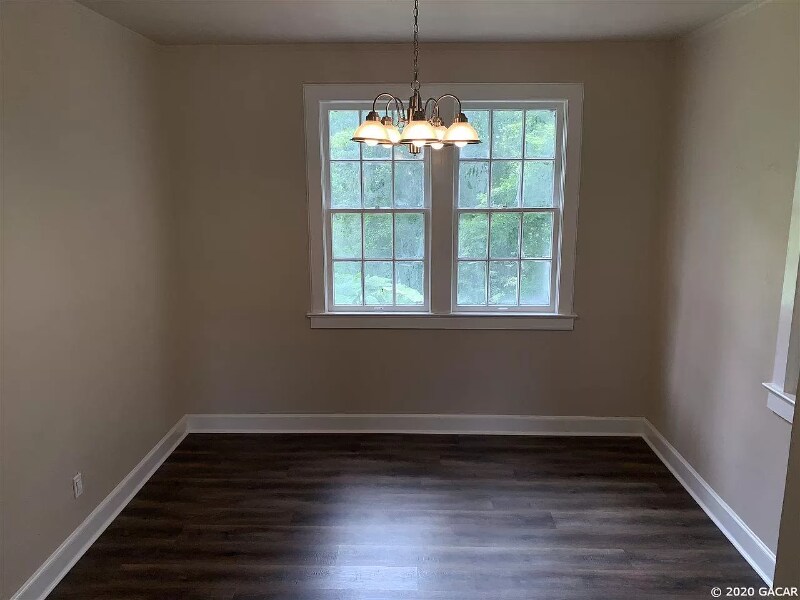 Building Photo - 929 SW 13th St