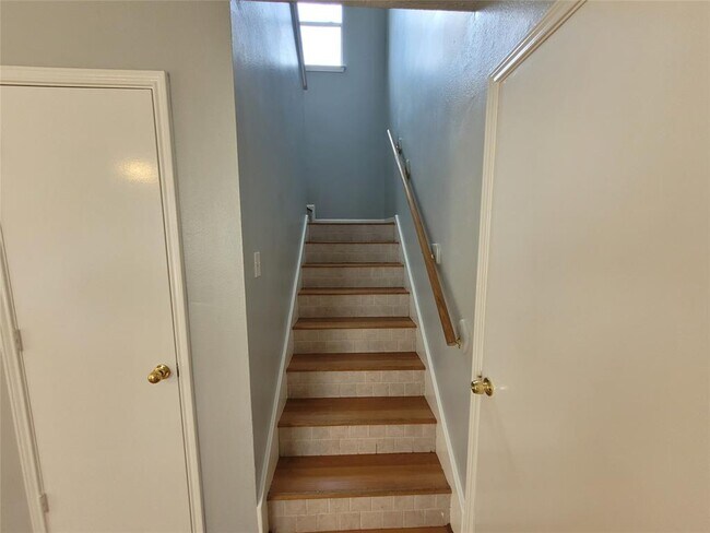 Building Photo - 19410 Cavern Springs Dr