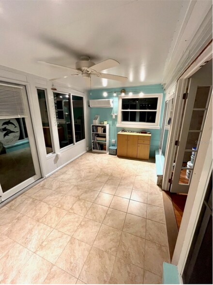 Building Photo - 10595 104th Ave