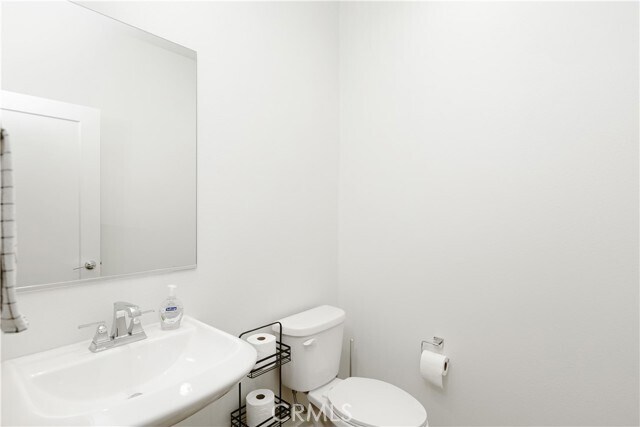 Building Photo - 166 Novel