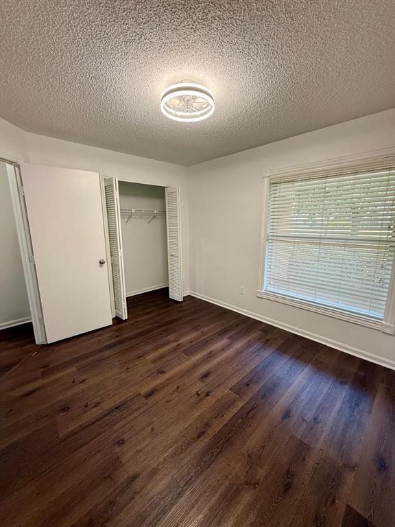 Building Photo - 8143 Chelsworth Dr