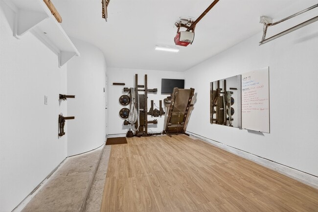 Building Photo - 2716 Bagby St