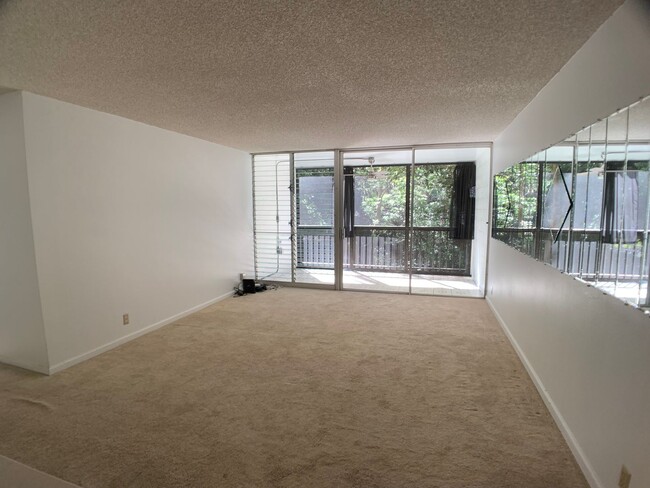 Building Photo - $2100/mo 2BR/1BA/2PKG, Mililani (Waikalani...