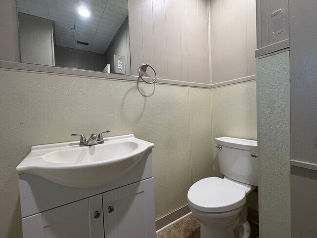 Building Photo - 10261 FM 724