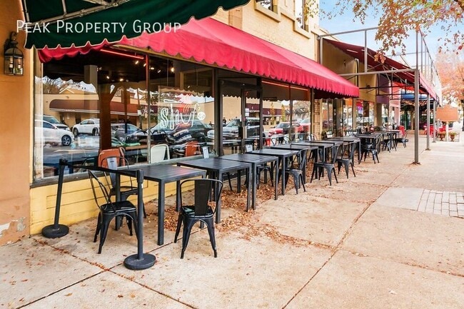 Building Photo - 1000 King Ave