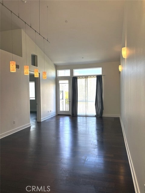 Building Photo - 600 Ridgeley Dr
