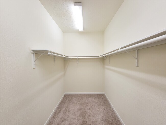Building Photo - 3007 Meadow Prairie St