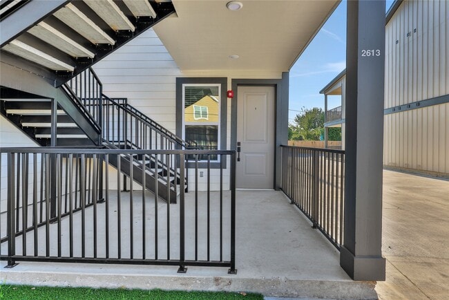 Building Photo - 2619 Delafield St