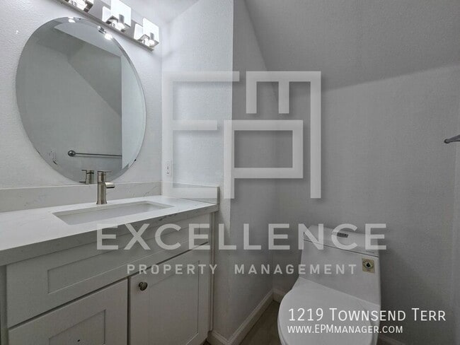 Building Photo - 1219 Townsend Terrace