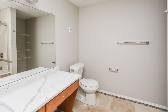 Building Photo - 2430 Manchester Ln