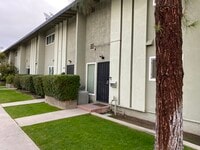 Building Photo - Oleander