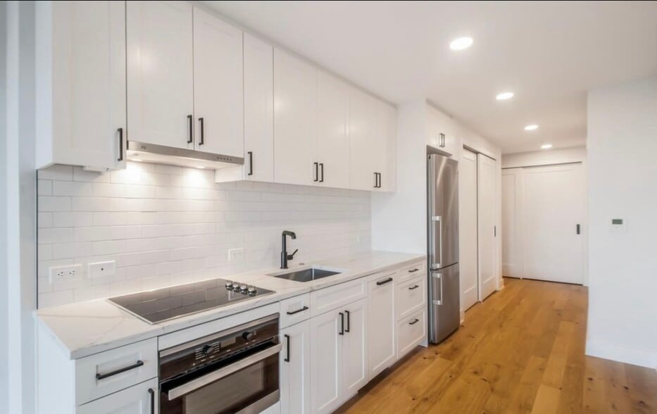 Kitchen and entry way - 1211 Van St SE