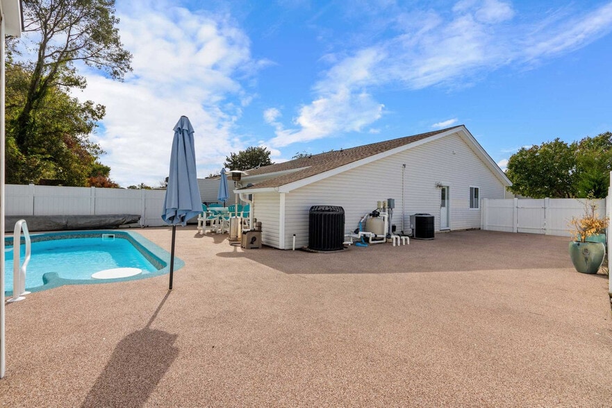 Building Photo - 30A Indian Oak Ln