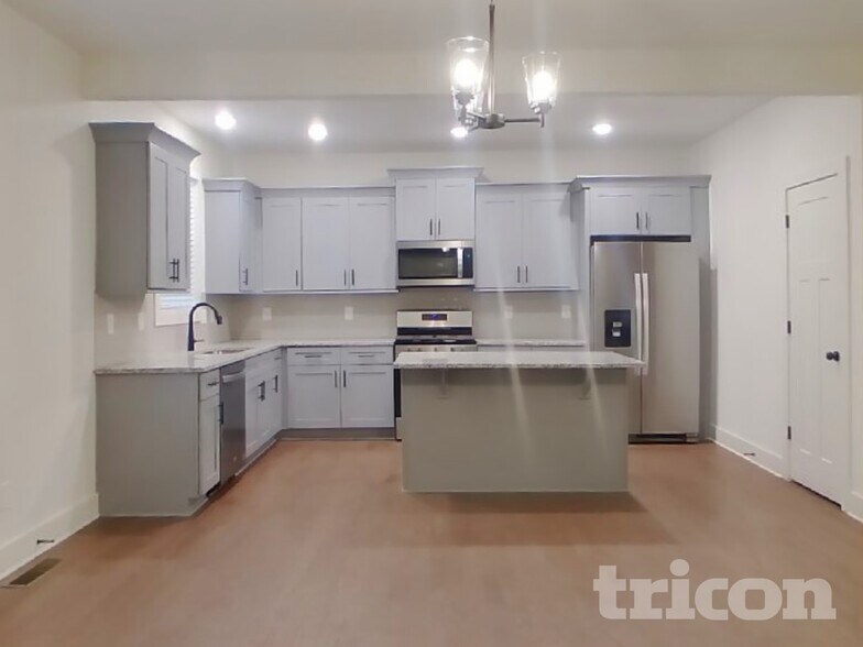 Building Photo - 506 Oscar Way