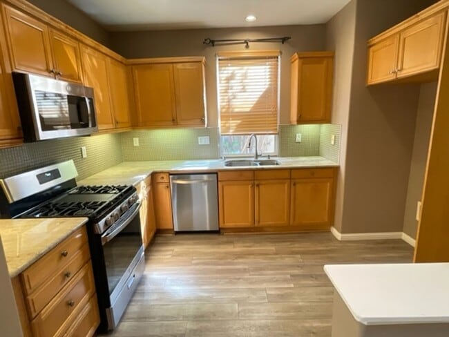 Building Photo - **Coming Soon**3 Bedroom 2 Bath Home in th...