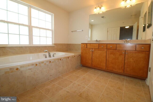 Building Photo - 21727 Indian Summer Terrace