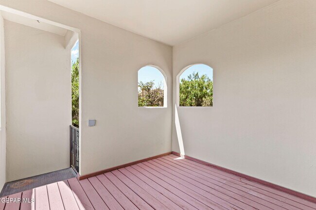 Building Photo - 6350 Escondido Dr