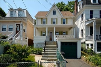 Building Photo - 8 S Mill St