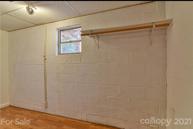 Building Photo - 50 Booker St