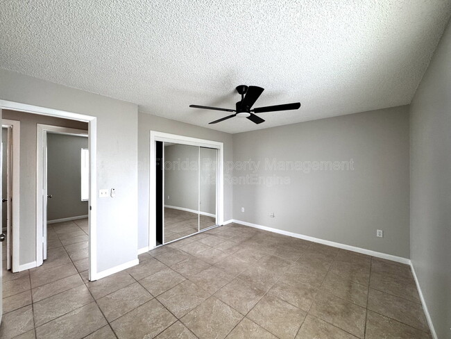 Building Photo - 563 Fort Smith Blvd