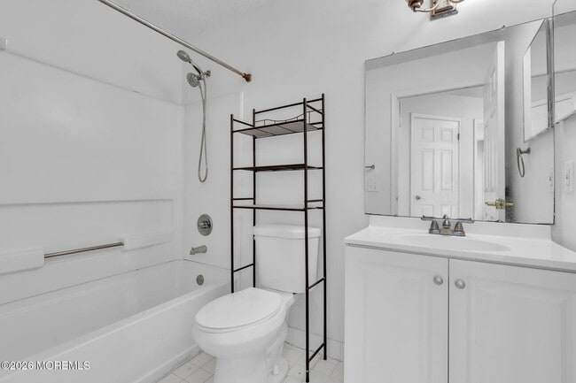 Building Photo - 63 Dover Ct