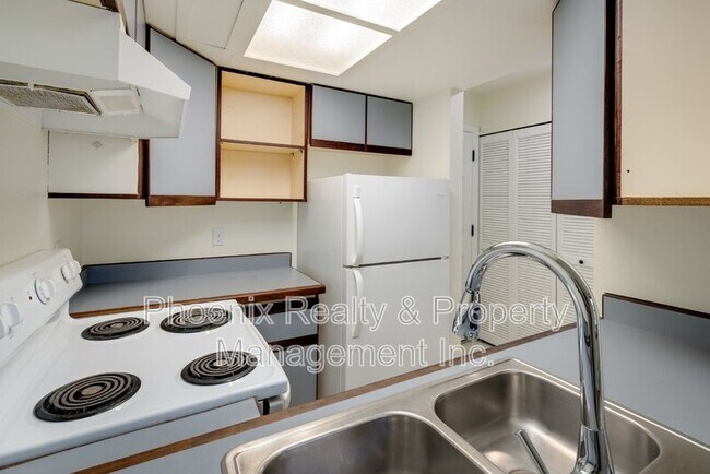 Building Photo - 1237 Elder Ave