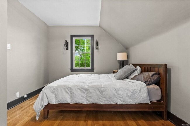 Building Photo - Cute North Tacoma Home - Stadium District ...