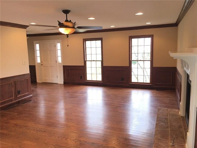 Building Photo - 310 Milesford Ct